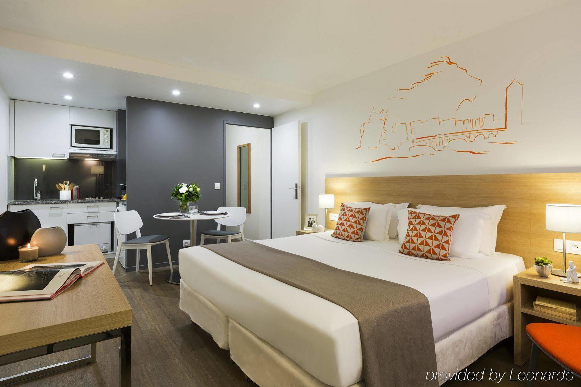 Aparthotel Citadines Presqu'Ile Lione Esterno foto